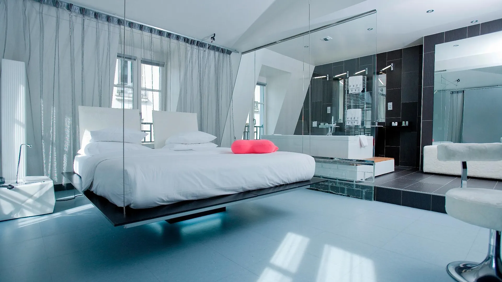 Kube Hotel פריז