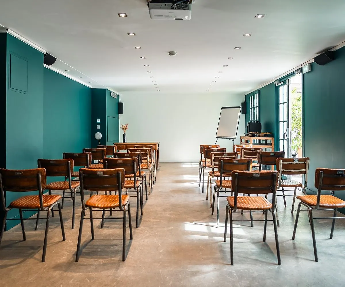****  Kube Hotel פריז צרפת