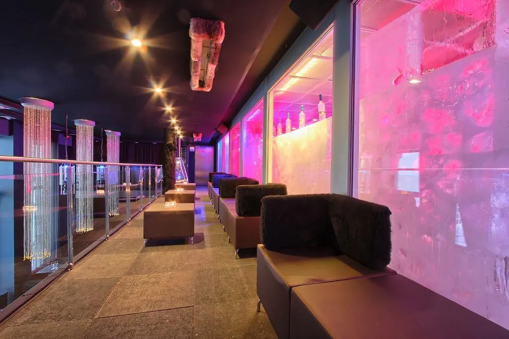 ****  Kube Hotel פריז צרפת
