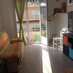  Appartamento Grand F2 60mq Centre Antibes, Proche Plages, Commerces, 2 Balcons, Parking, Train, Bus, Deco Vintage, Pet Friendly Francia