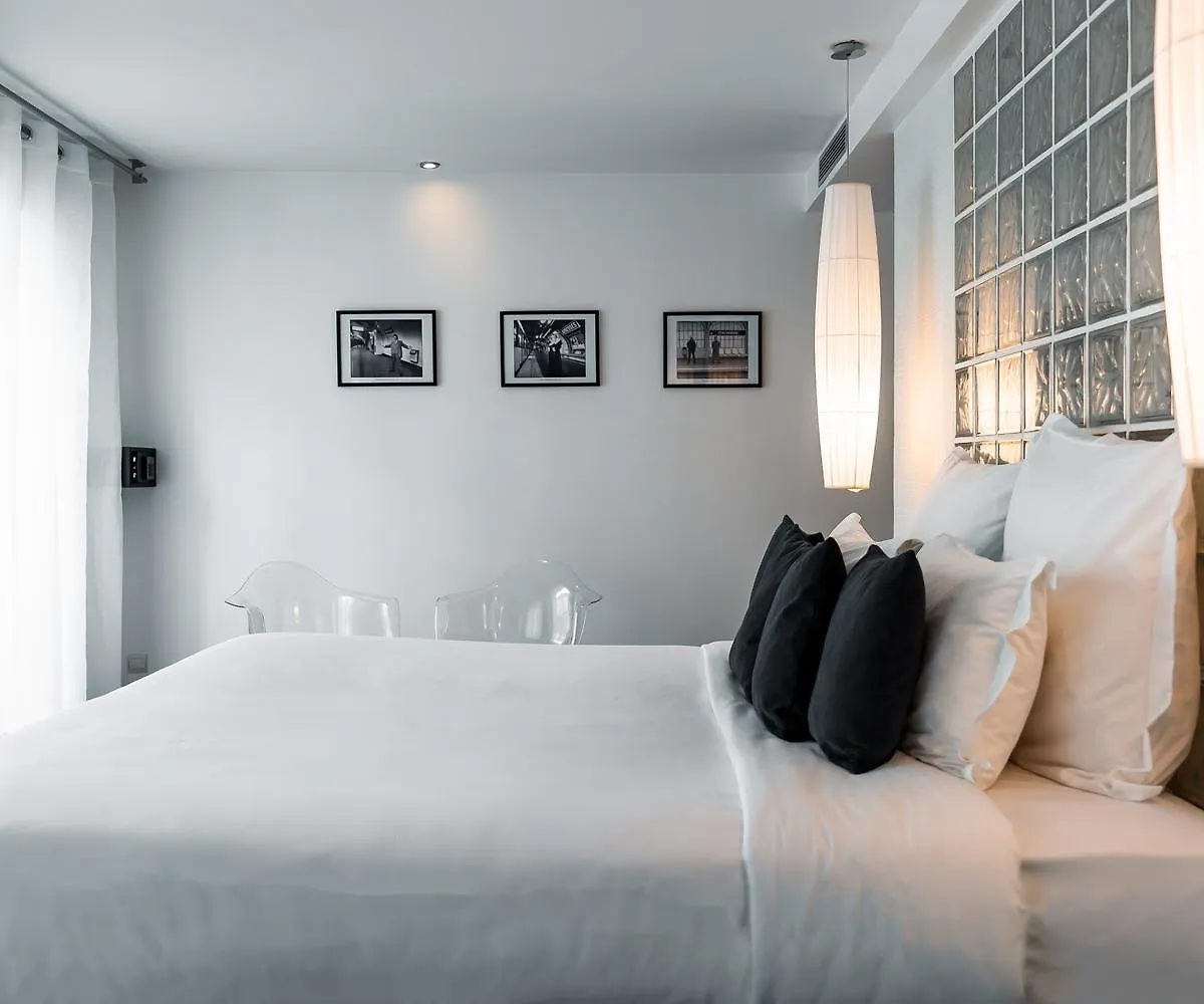 Kube Hotel Parijs