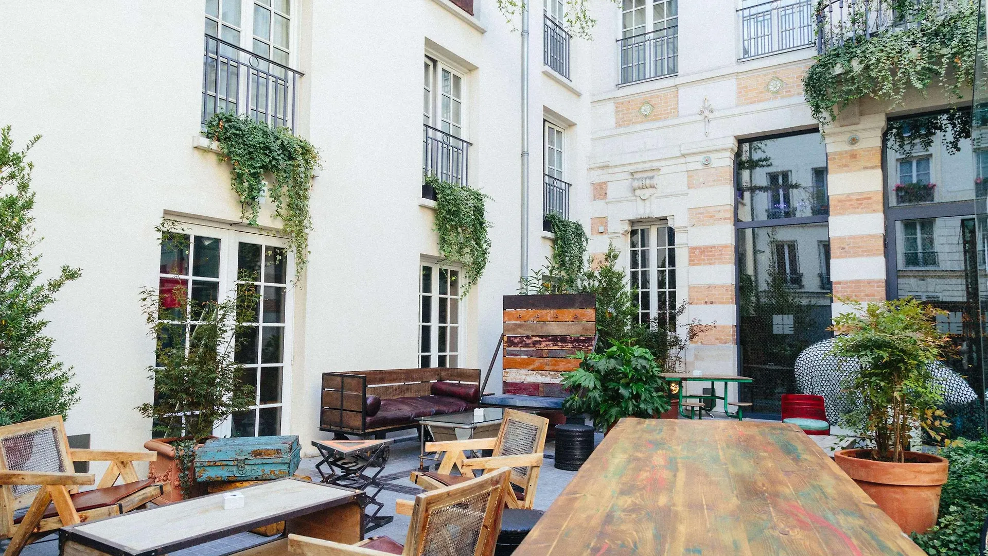 Kube Hotel Paris 4*,
