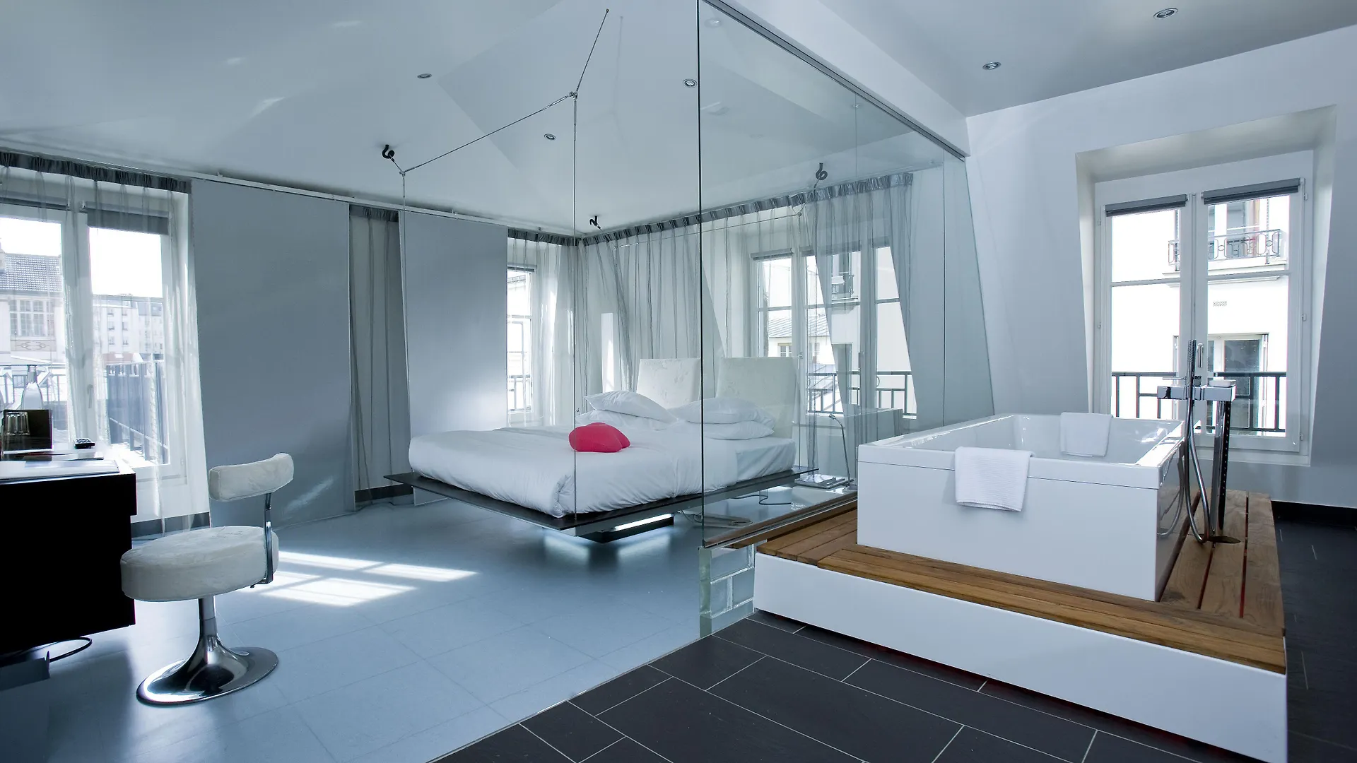 Kube Hotel Paris France