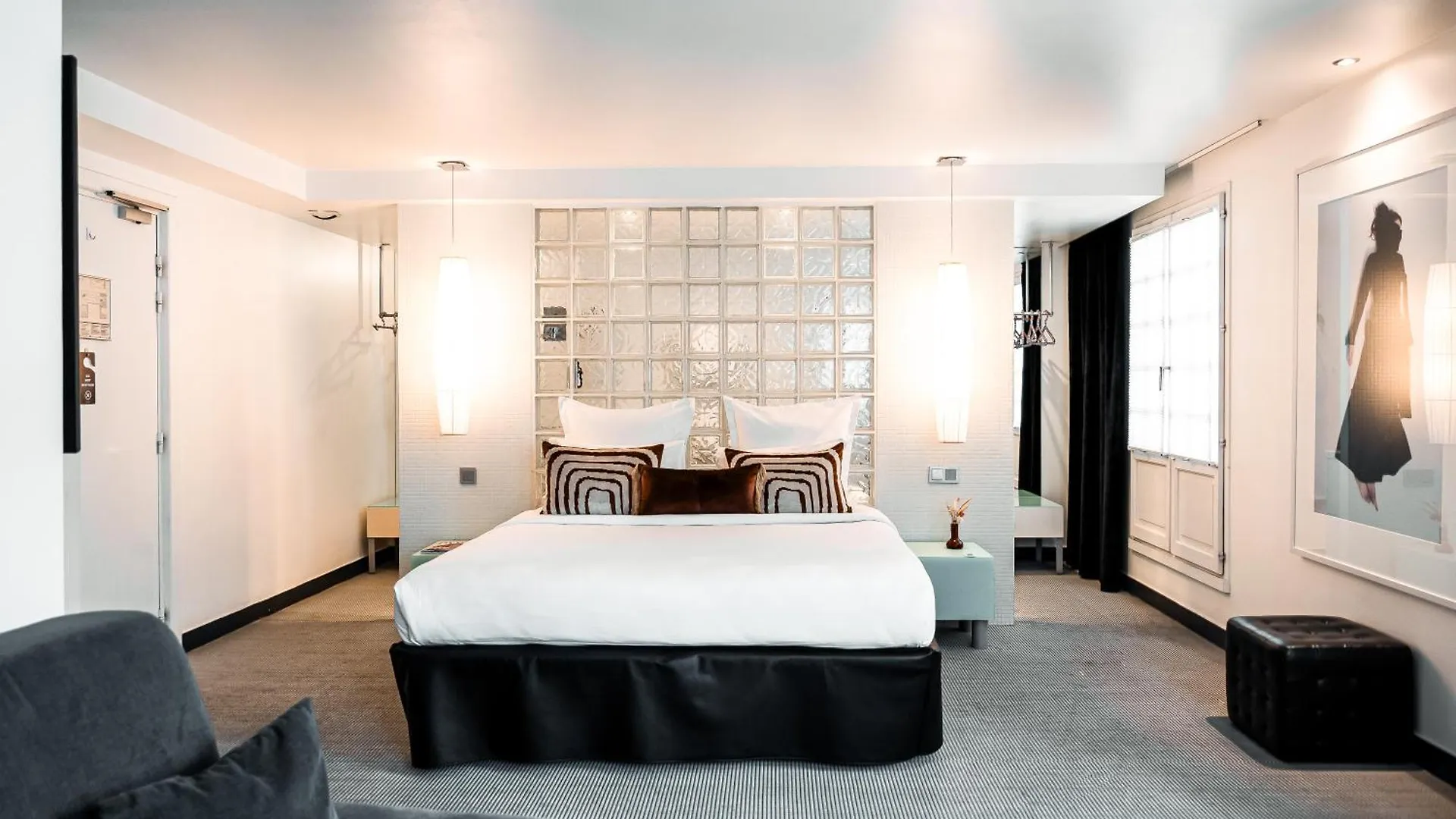 Kube Hotel Paris 4*,  France