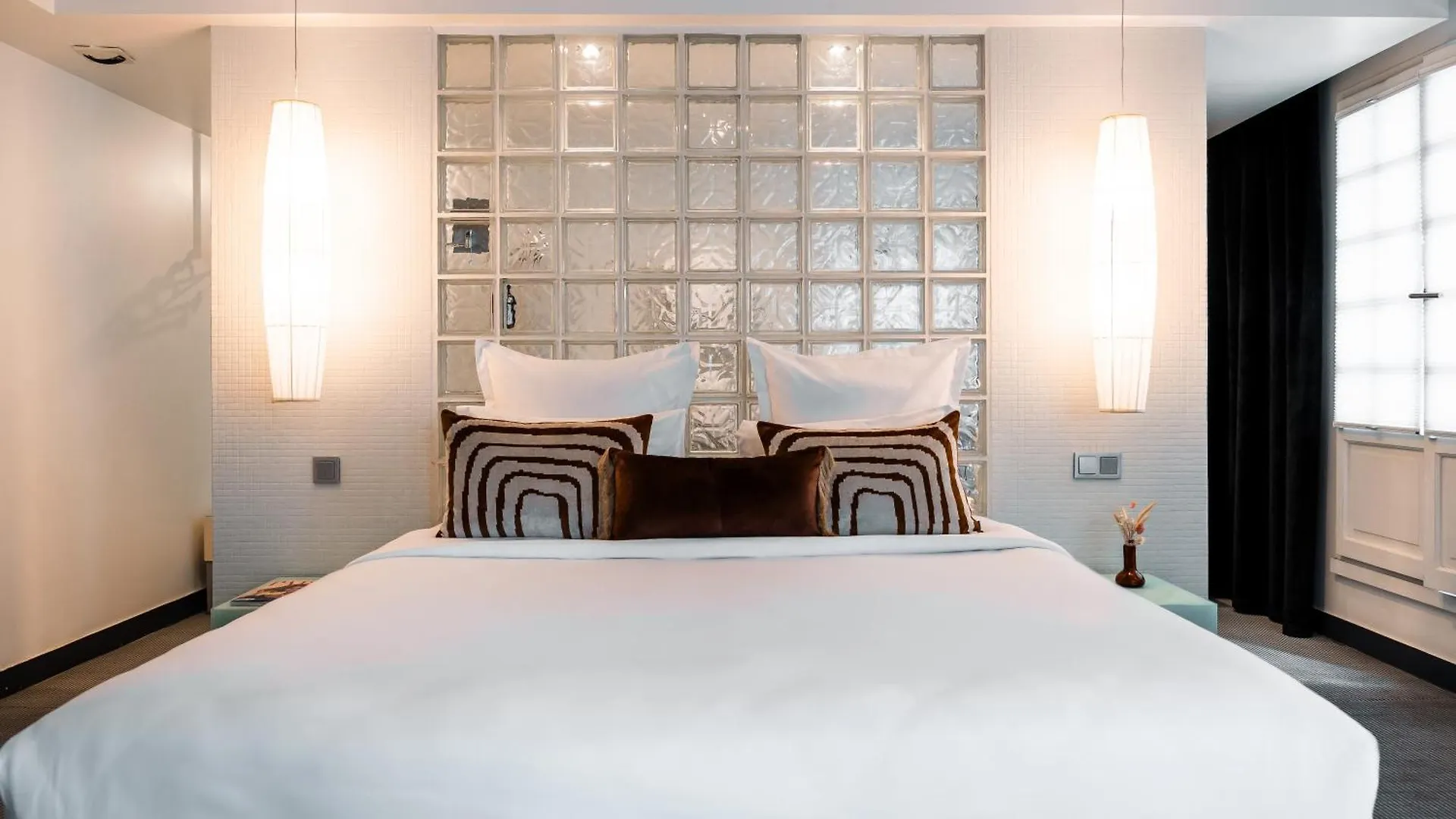 Kube Hotel Paris France